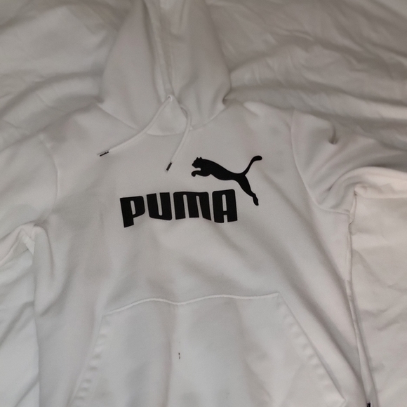 Puma sweater - Picture 1 of 2